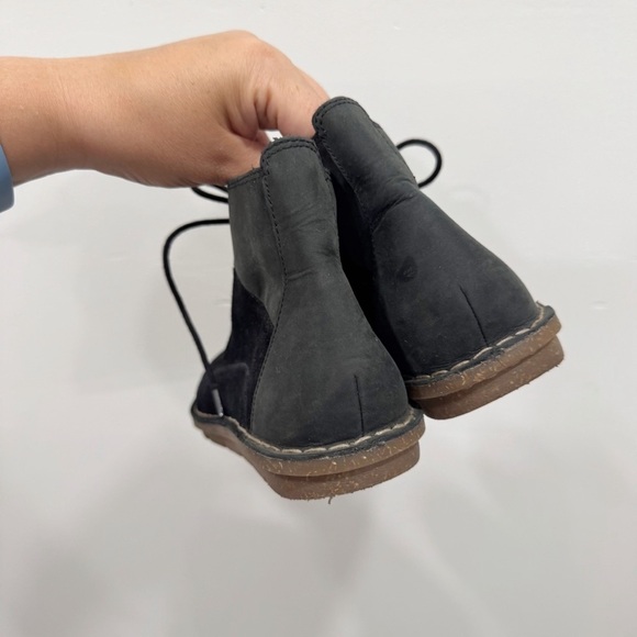 Clarks Collection Tamitha Key Lace-Up Ankle Boots Suede Leather Black Size 6.5 - Picture 7 of 10